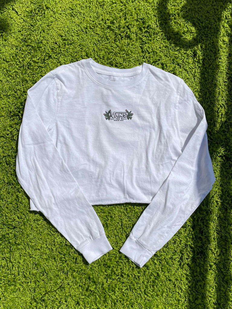 White vans crop top top